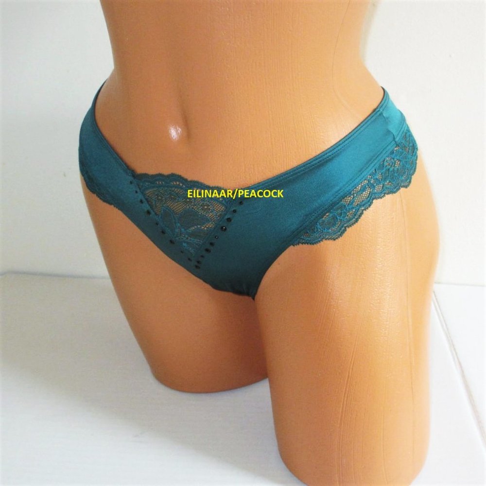 VICTORIAS SECRET Very Sexy Micro Lace Thong Panty  M Satin Crystals Smooth - Picture 3 of 10